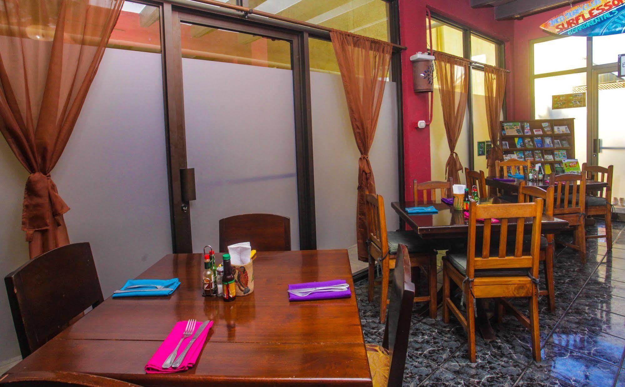 Hotel Poseidon Jacó Εξωτερικό φωτογραφία