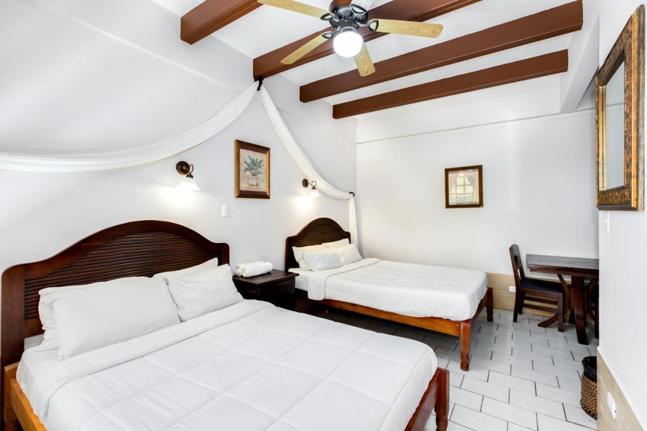 Hotel Poseidon Jacó Εξωτερικό φωτογραφία