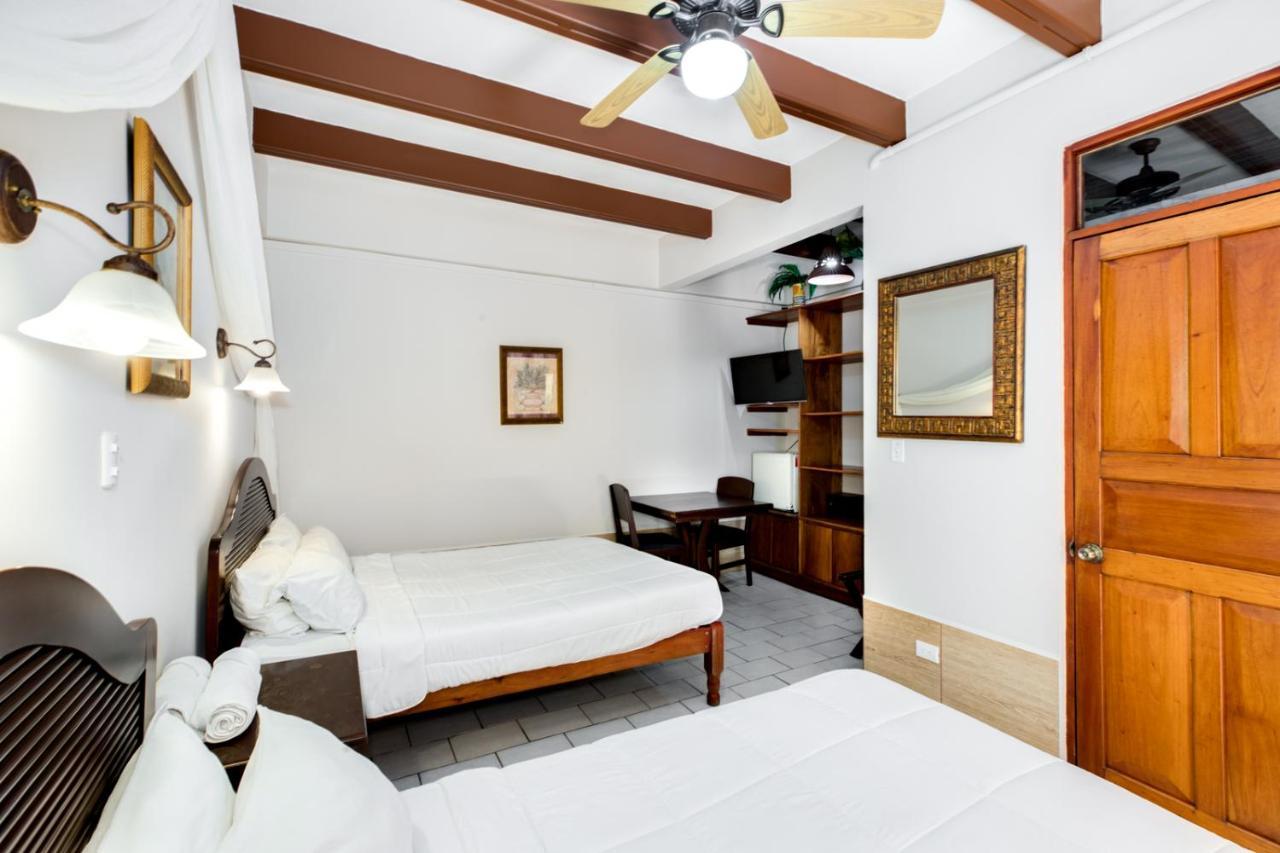 Hotel Poseidon Jacó Εξωτερικό φωτογραφία